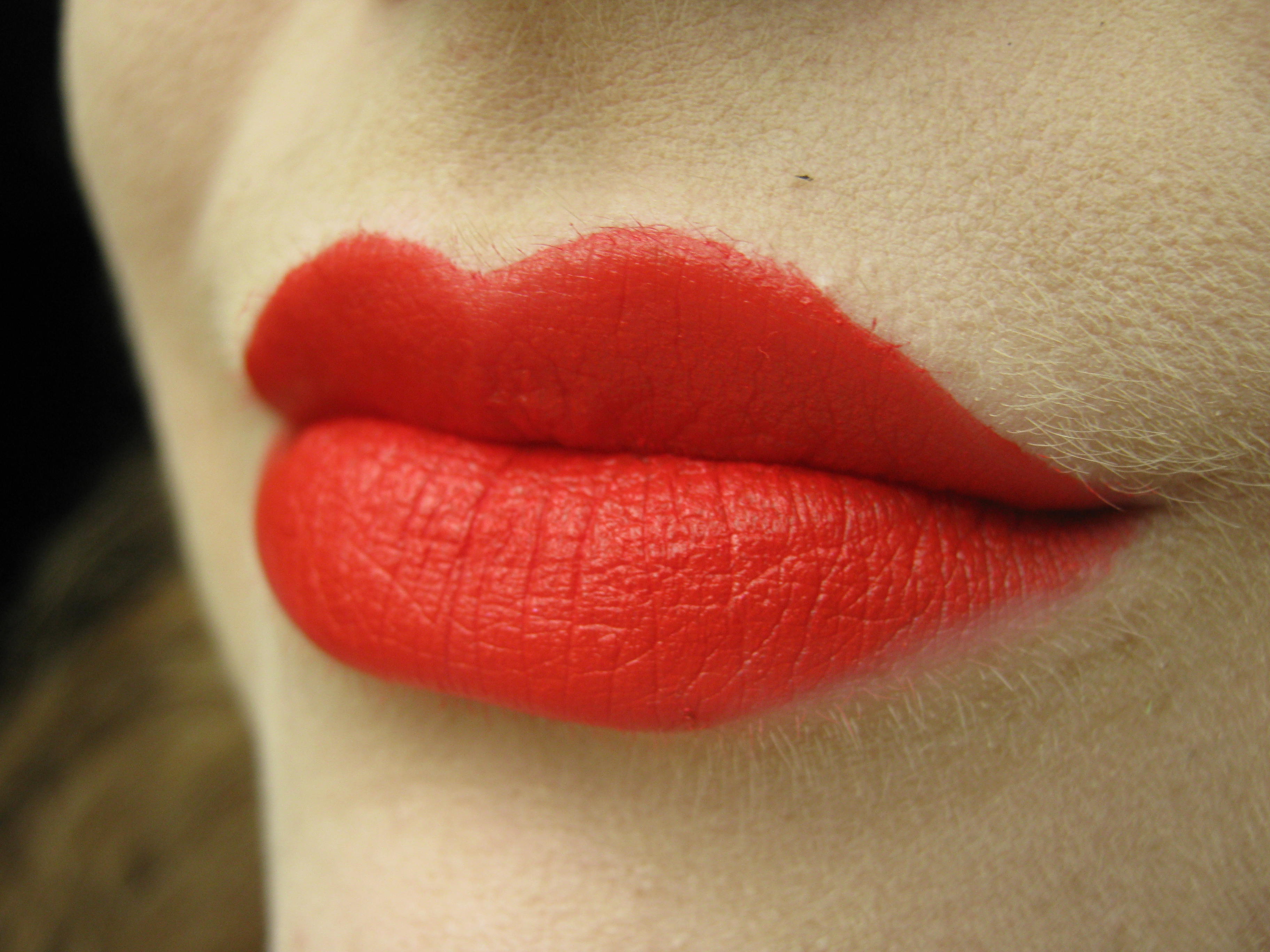 Review Mac Lipstick In Lady Danger The Painted Mask